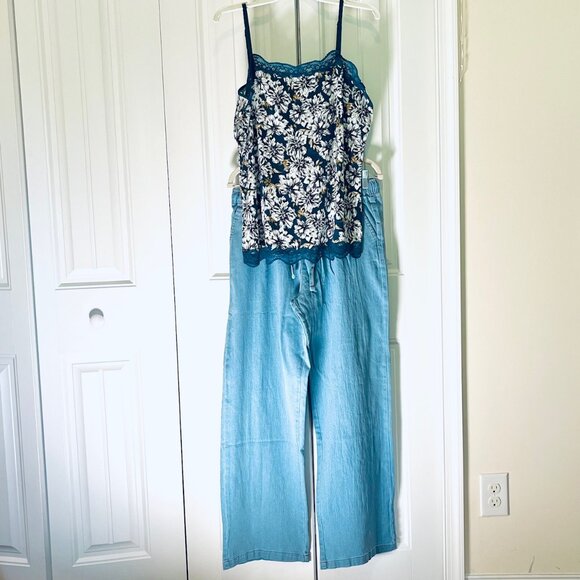 BEBE Wide Leg Elastic Waist Chambray Jeans in Light Blue (L) New With Tag - Picture 6 of 9